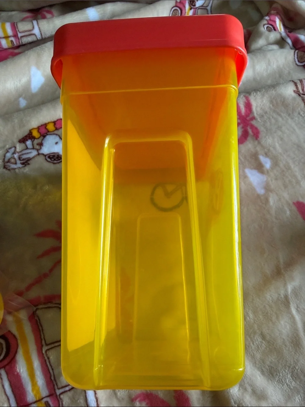 Kids Play-Doh 2014 Hasbro Toy Box Storage Bucket Animal Fruit Shape Accesories